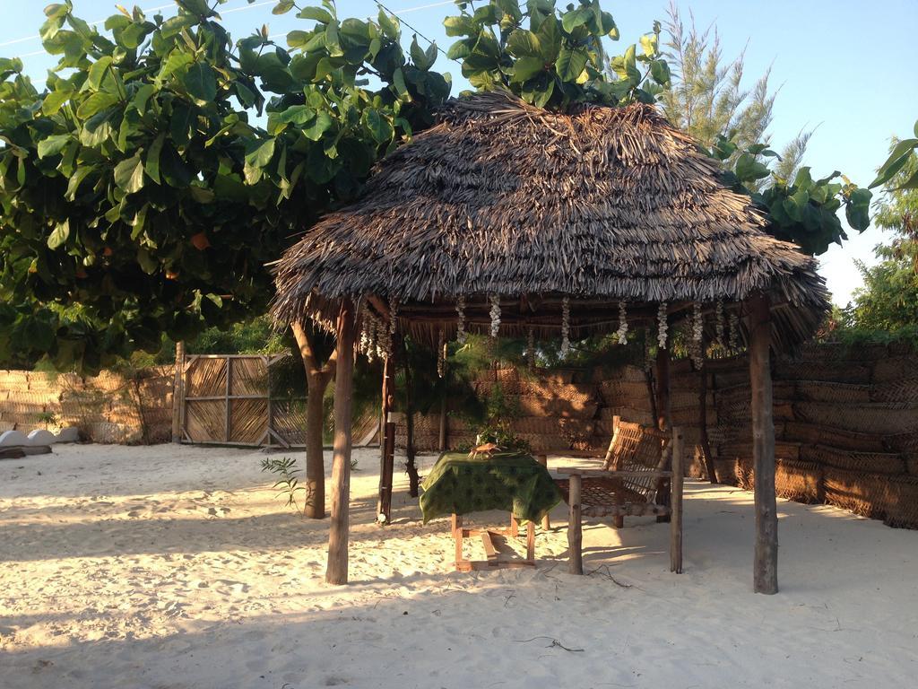 Mfumbwi Lodge ジャンビアニ エクステリア 写真