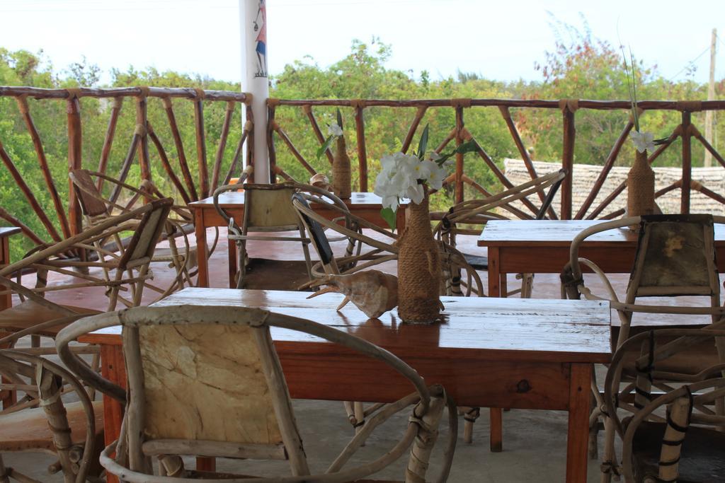 Mfumbwi Lodge ジャンビアニ エクステリア 写真