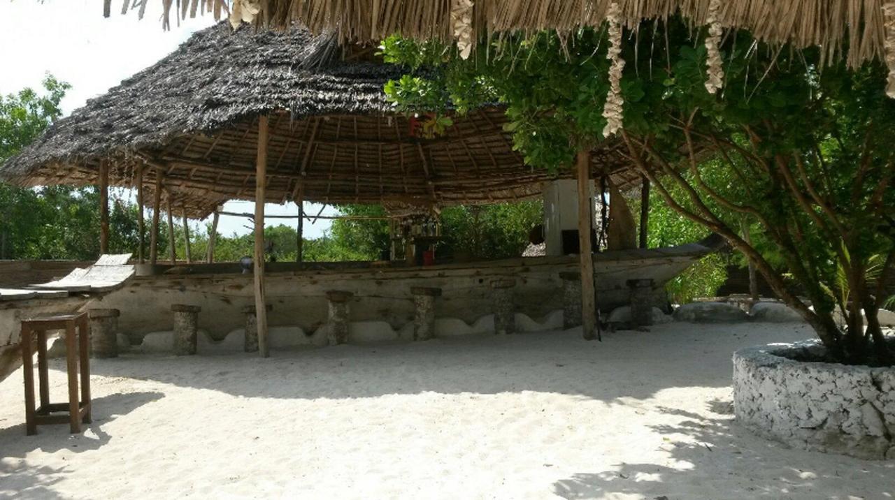 Mfumbwi Lodge ジャンビアニ エクステリア 写真