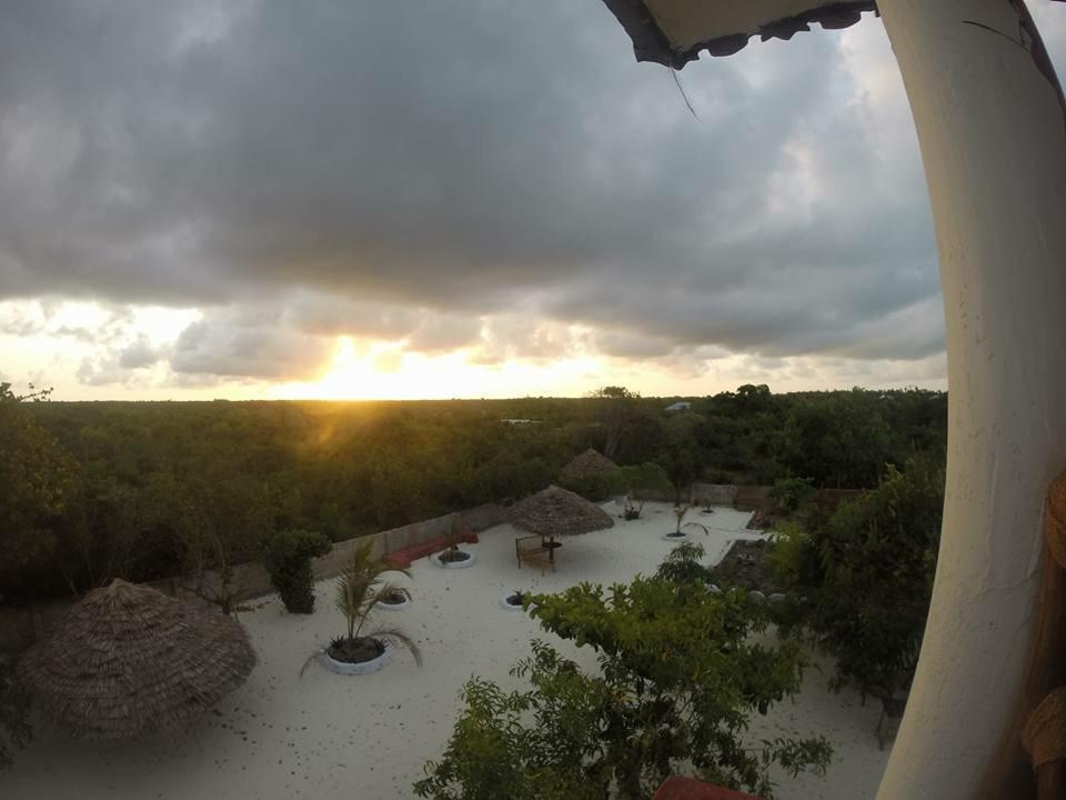 Mfumbwi Lodge ジャンビアニ エクステリア 写真